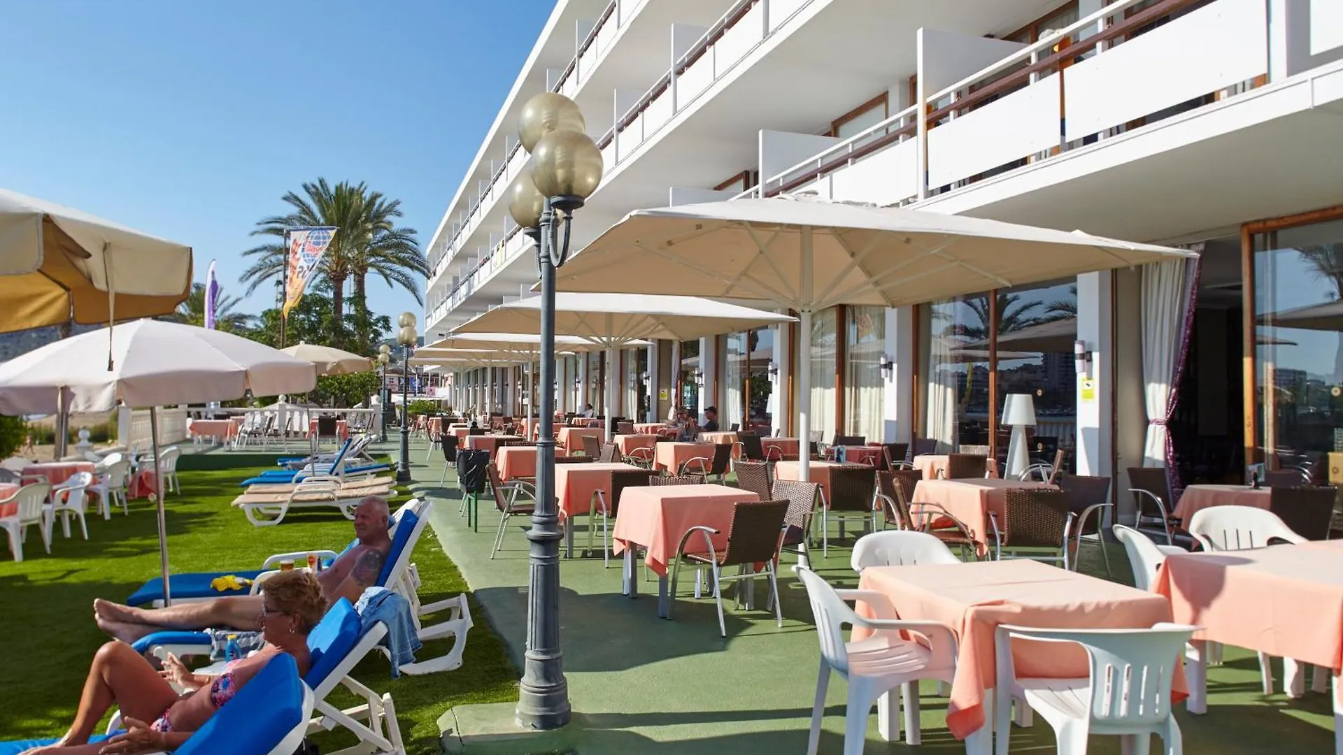 Hotel Arenal San Antonio
